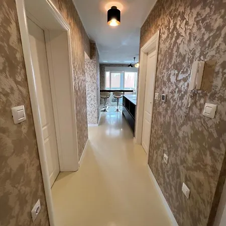 Apartment Valkane *
